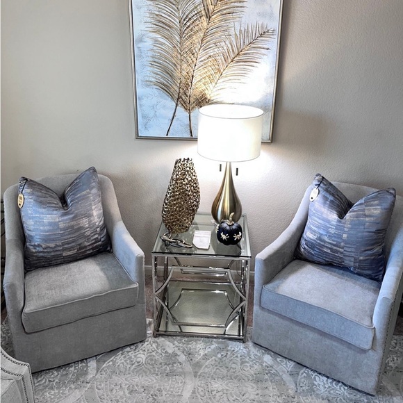 1-NWT CALLISTO HOME DECORATIVE PILLOW (Please read description for details) - Picture 2 of 13